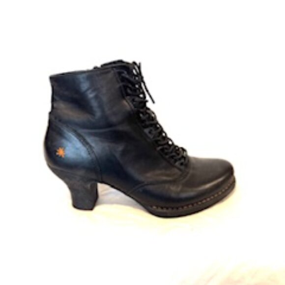 ART Company Black Low-heeled Ankle boots - Picture 4 of 4